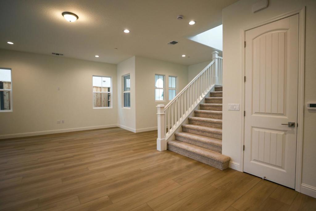 Properties 2 3056 El Capitan Drive