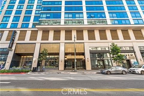 Photo of 400 S Broadway #1004, Los Angeles, CA 90013 (MLS # CV26052307)