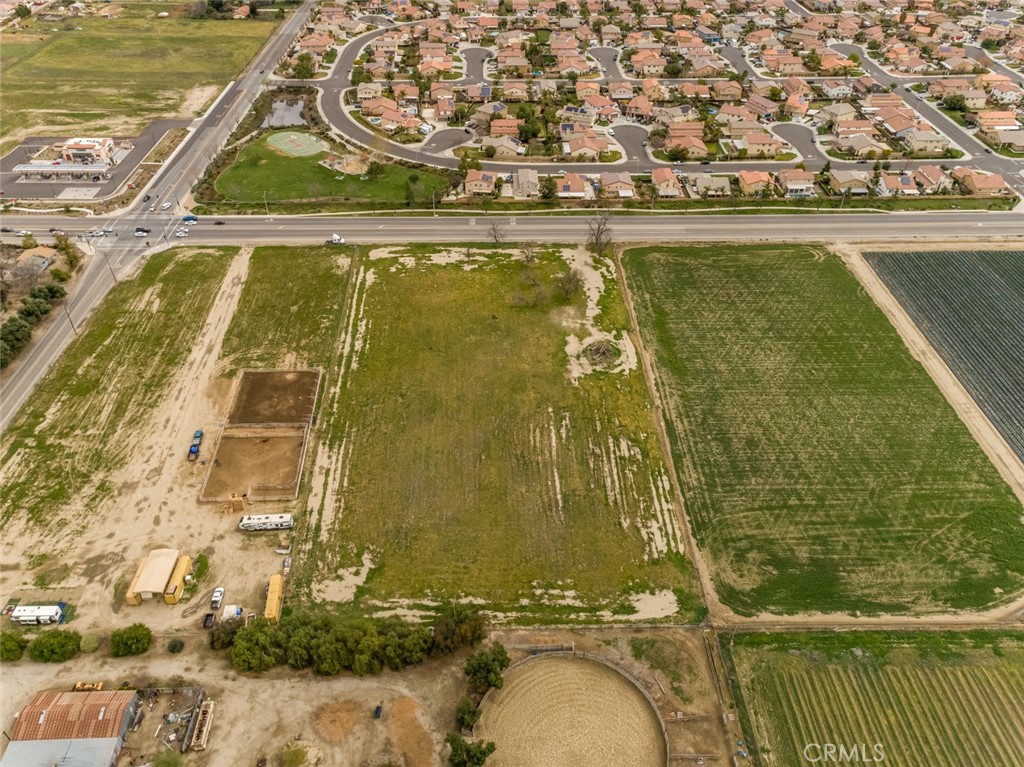 880 S Sanderson Street