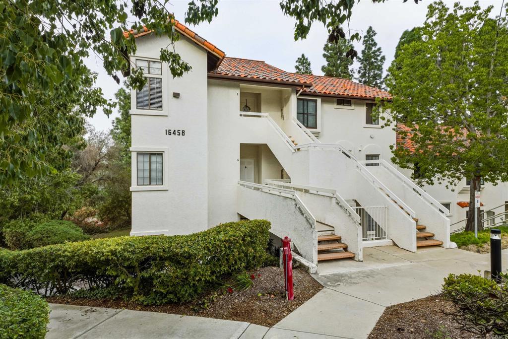 16458 Avenida Venusto