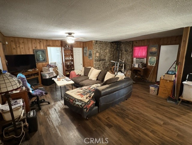 32801 Red Mountain Road