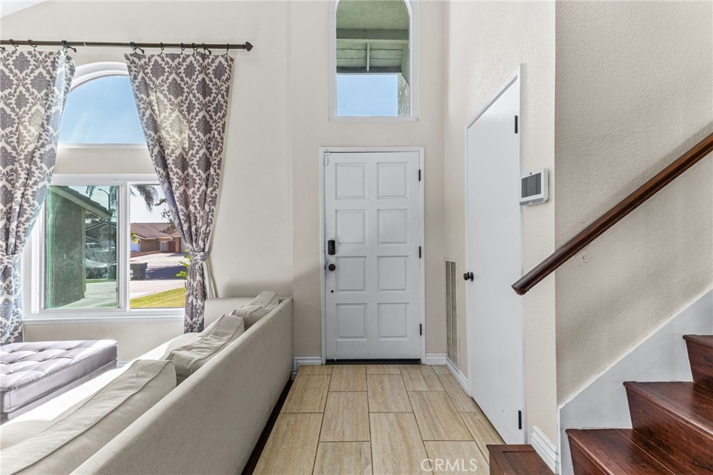 13035 Arlington Lane