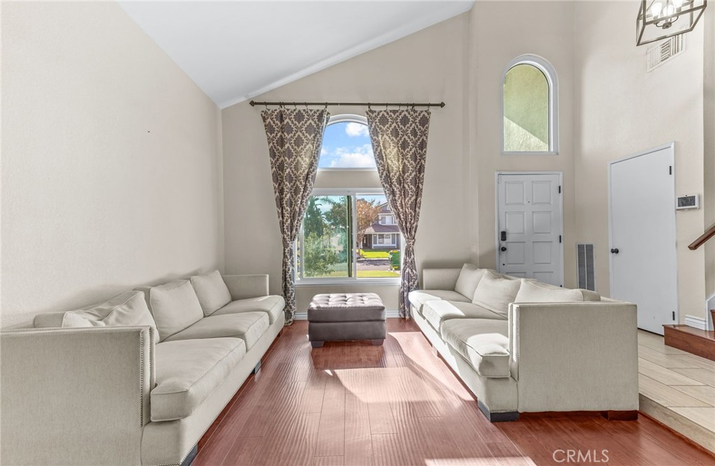 13035 Arlington Lane