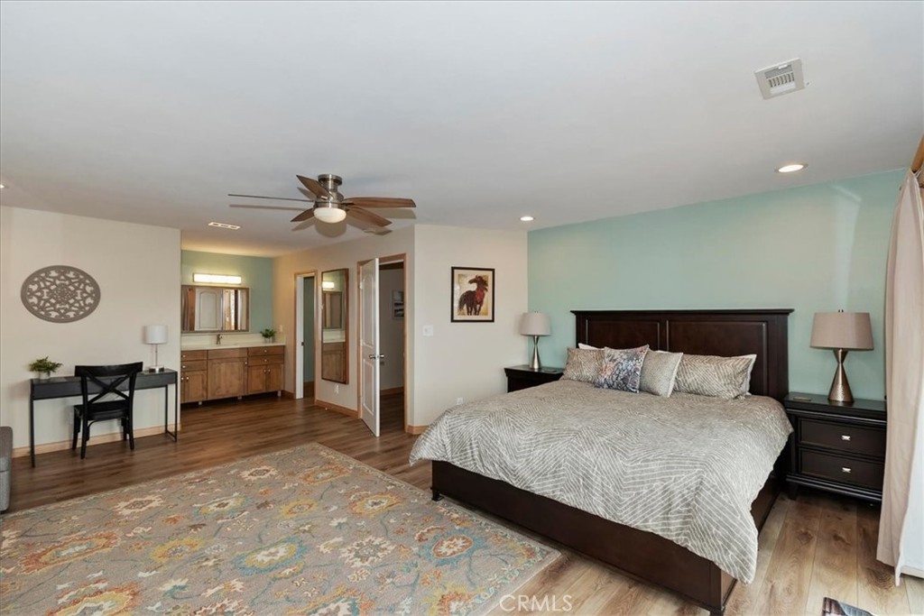 Big Bear Lake, California, 92315, United States, 4 Bedrooms Bedrooms, ,3 BathroomsBathrooms,Residential,Active,2037492