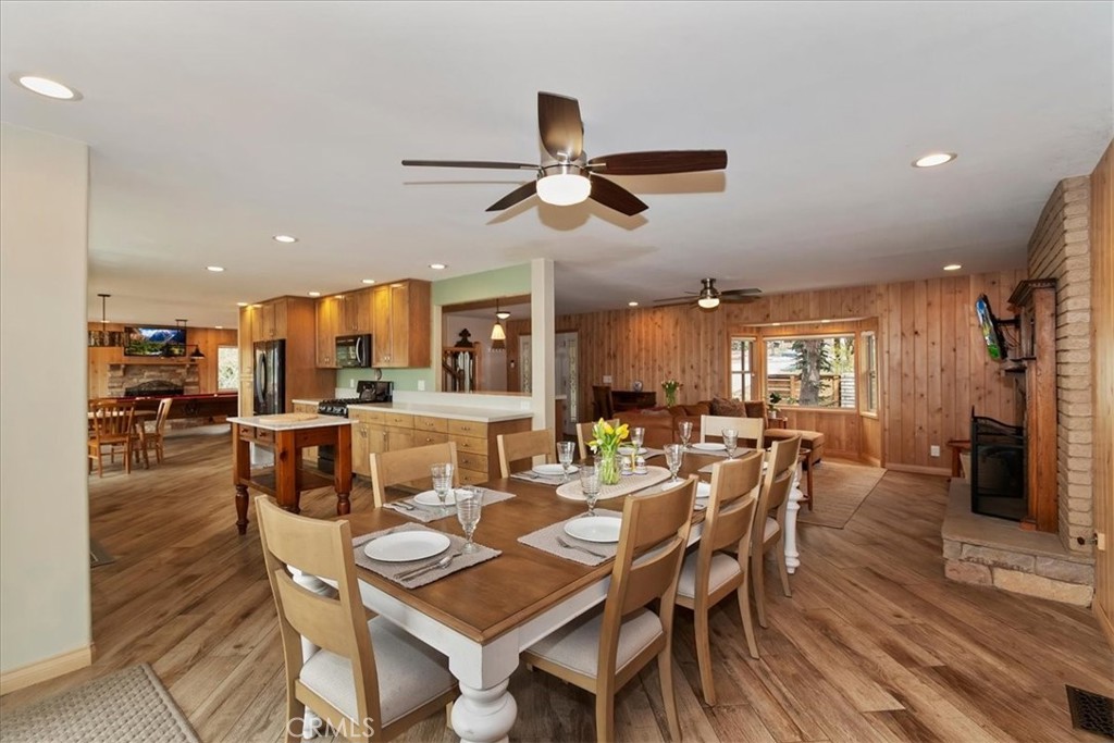 Big Bear Lake, California, 92315, United States, 4 Bedrooms Bedrooms, ,3 BathroomsBathrooms,Residential,Active,2037492
