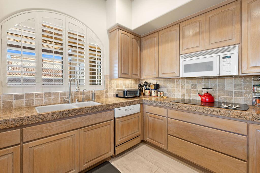 Canyon Cove - Residential Lease