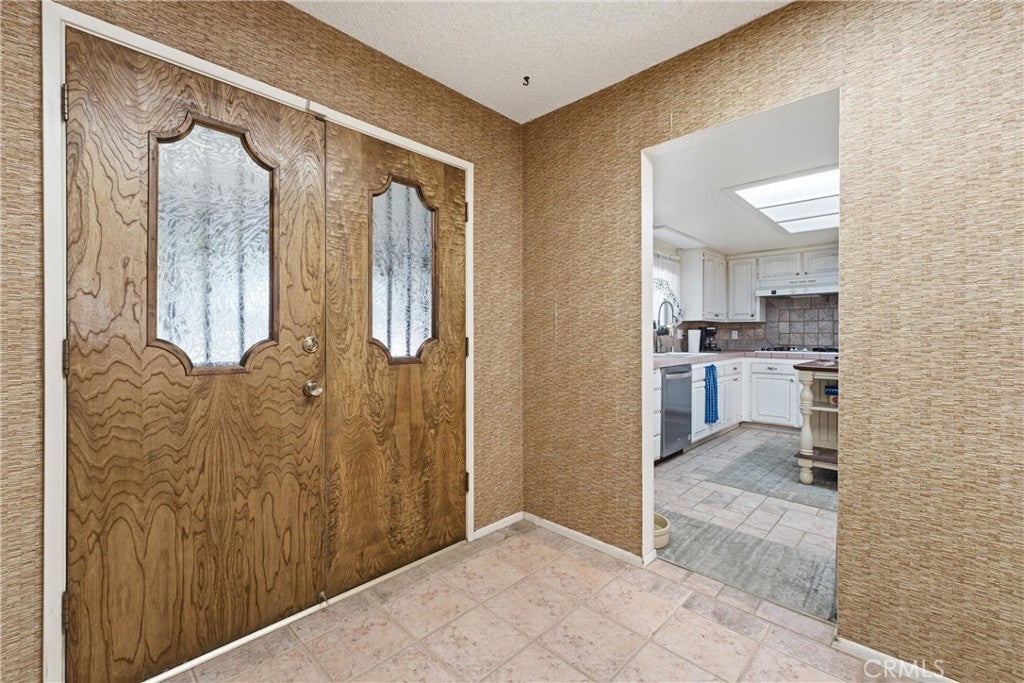 4533 W Ave K12