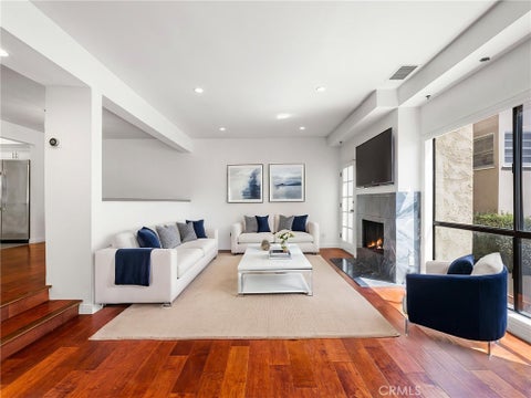 Photo of 1825 westholme Avenue #4, Los Angeles, CA 90025 (MLS # AR26200625)