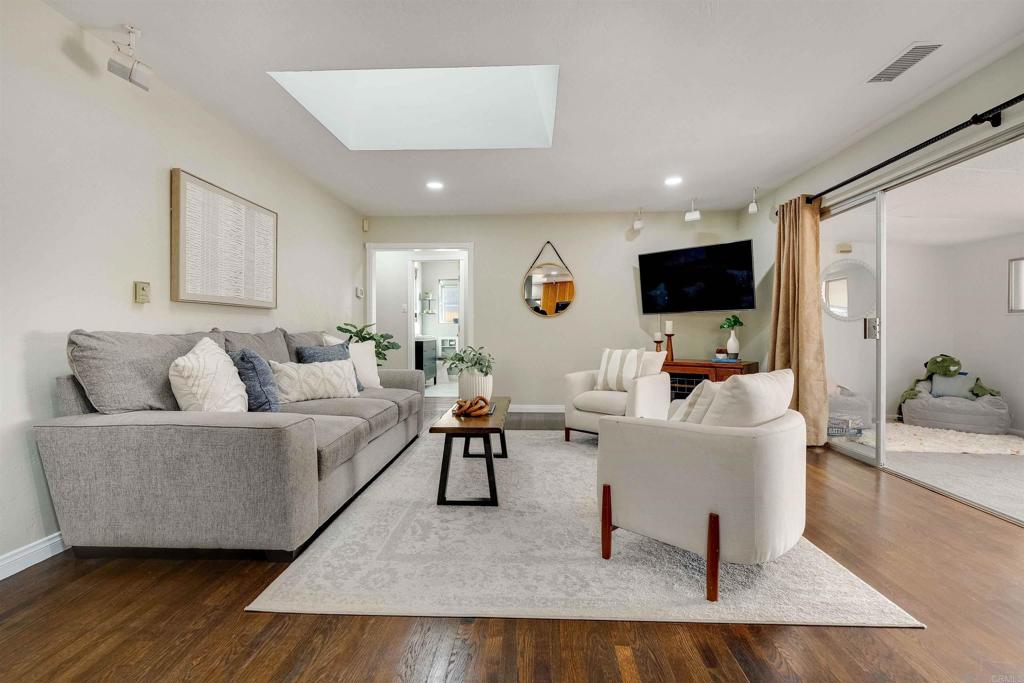 2220 Ridge View Drive