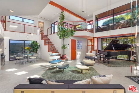 Photo of 8839 Dorrington Avenue, West Hollywood, CA 90048 (MLS # 26104010)