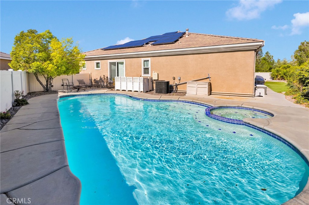 10215 Wascana