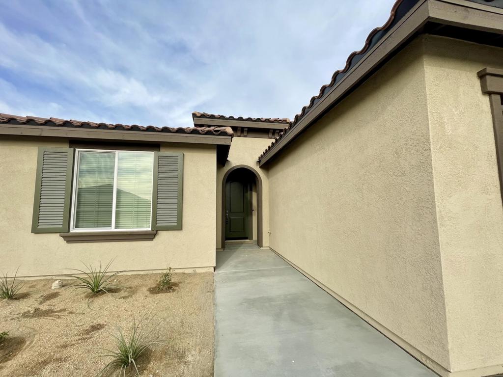 43835 Mezzelune Way