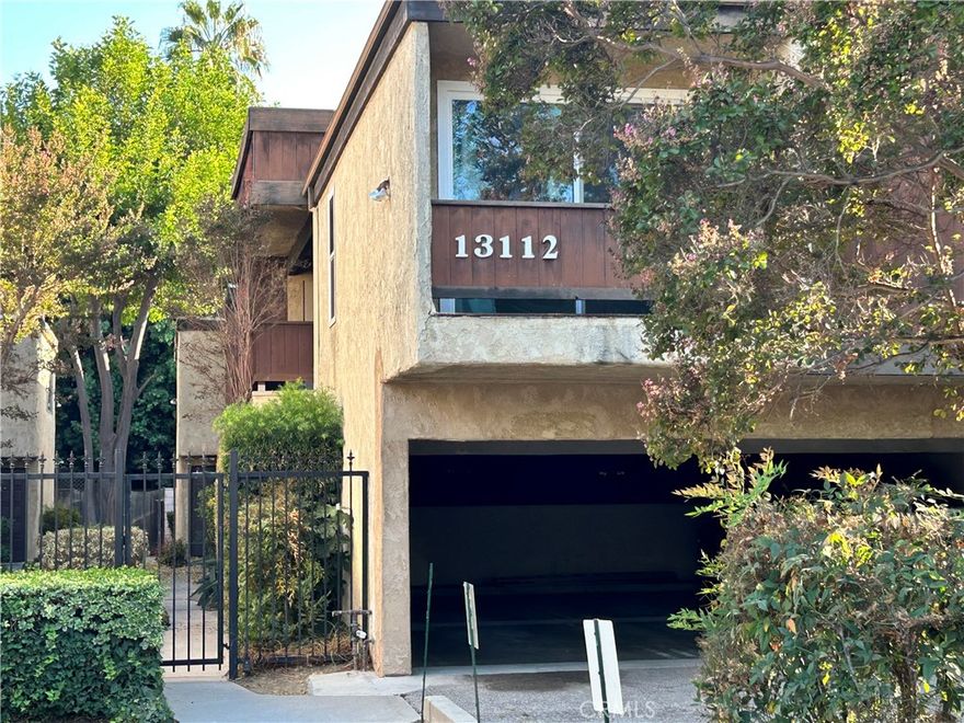A perfect starter home,  this 2bd 2.5ba is spacious and inviting.   Decorative fireplace in the living room, and upgraded appliances in the kitchen make this 2 level townhome the perfect space to transition from renting to owning.    One of only 4 units in the complex, with low HOA fees make for a congenial and stable community.   Tons of natural light, with an outdoor space and attached parking and storage.  Nearly 1200 sqft in beautiful Sherman Oaks,  just blocks north of the boulevard.   Near enough for nights at Sportsman's lodge, or early mornings at  M street Coffee.