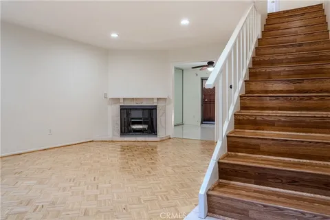 MLS: SR25265461