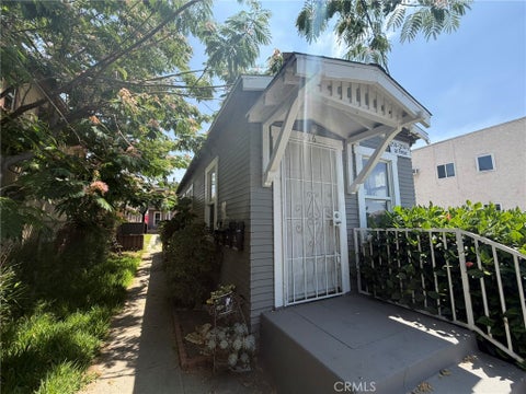 Photo of 214 S Avenue 18 Ave, Los Angeles, CA 90031 (MLS # DW26137761)