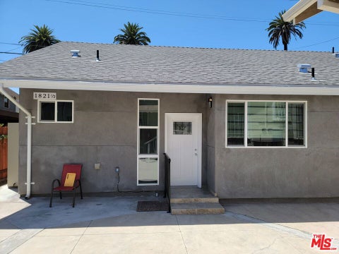 Photo of 1821 S Wilton Place, Los Angeles, CA 90019 (MLS # 26866769)