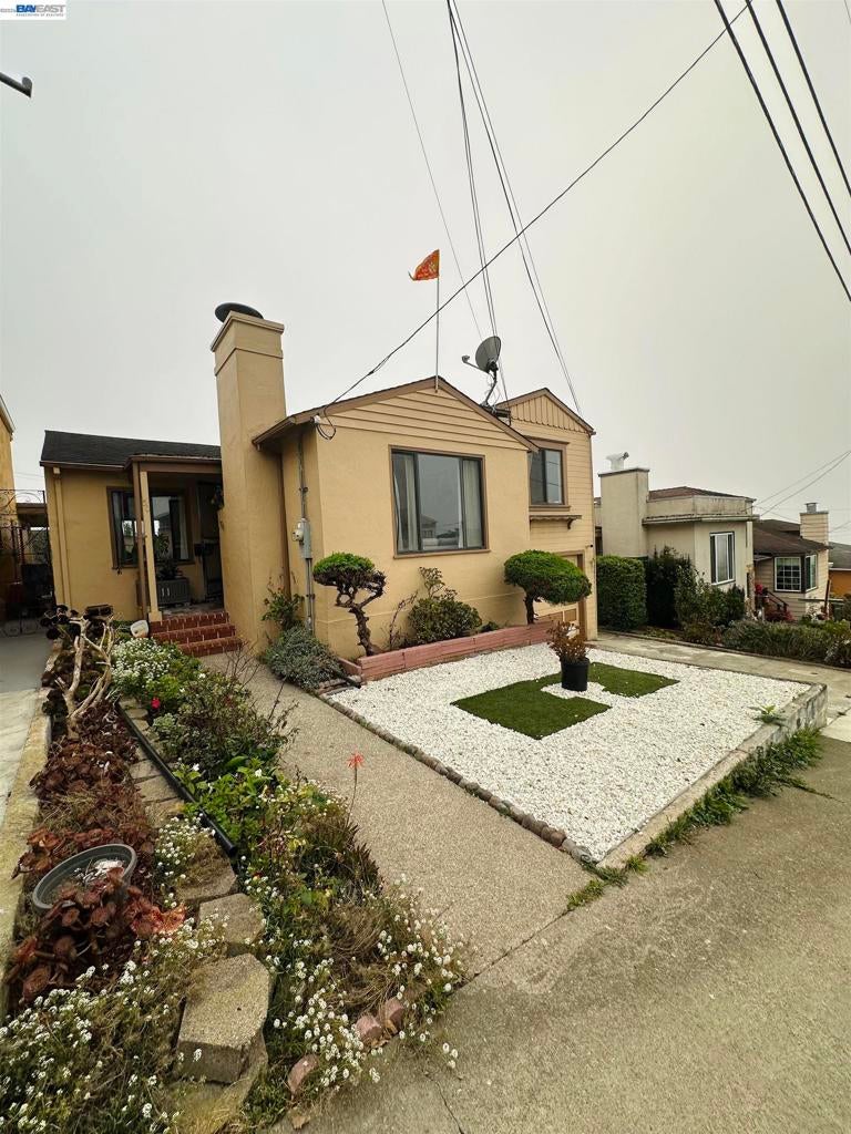 50 Tallwood Dr