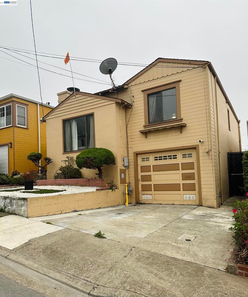 50 Tallwood Dr
