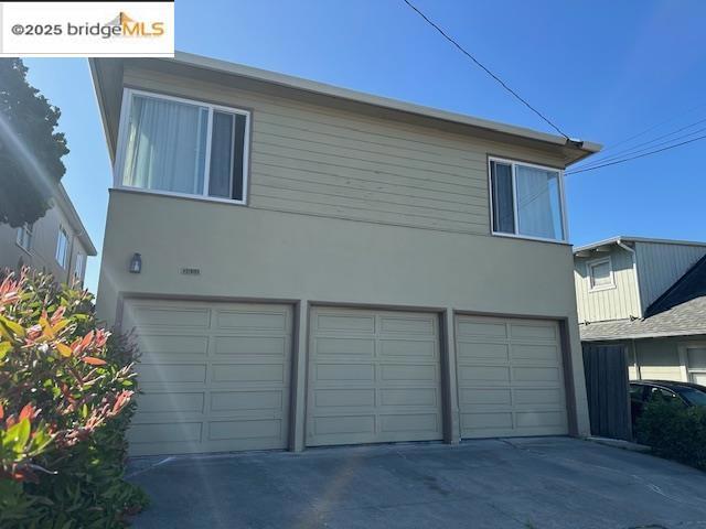 walk to schools, public transportation,shopping between Dimond and Laurel neighborhoods ideal for owner occupant, live in one, collect rent from two units to help cover costs each unit has three side exposure/windows for maximum light/privacy