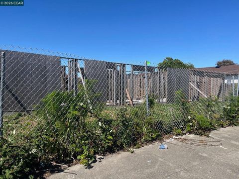 Photo of 345 grove Ave, Richmond, CA 94801 (MLS # 41139194)