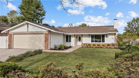 Photo of 2913 Mary Court, Newbury Park, CA 91320 (MLS # SR26015683)