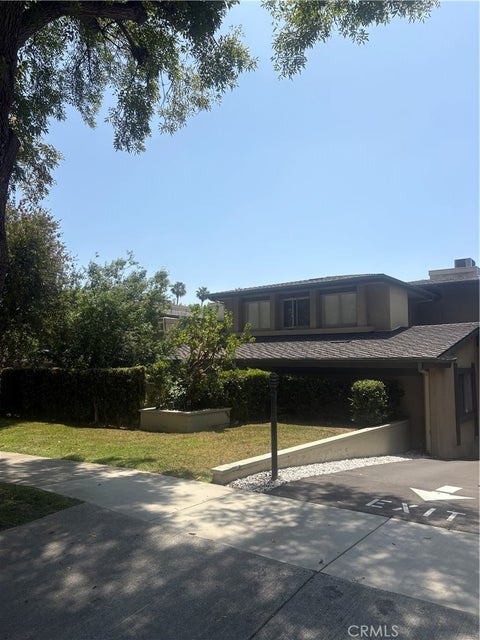 Photo of 522 W Sierra Madre BLVD #B, Sierra Madre, CA 91024 (MLS # NP26135588)
