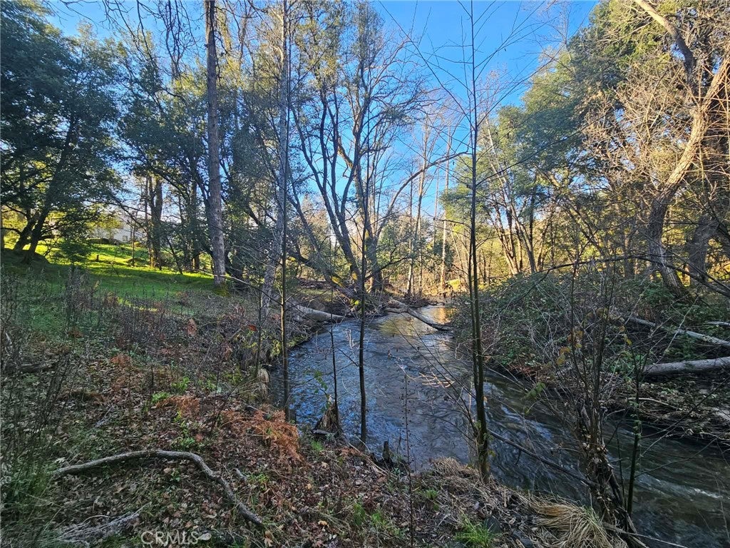 8 ac Road 225