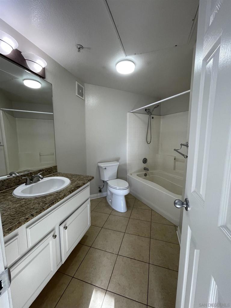 Mission Valley - Residential Lease