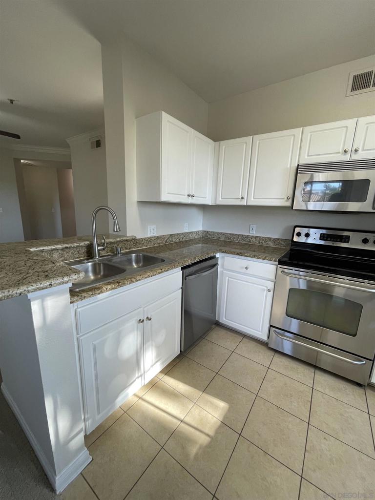 Mission Valley - Residential Lease