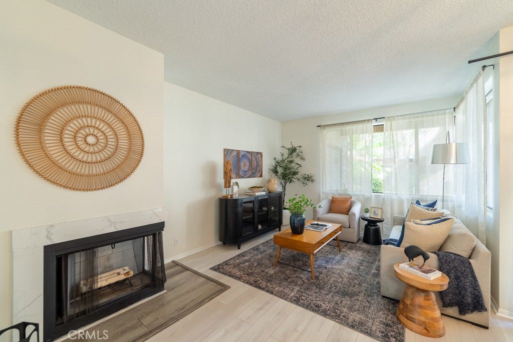 16211 Downey 92