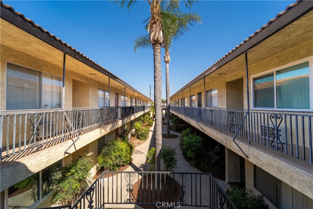 2221 E Lenita Lane