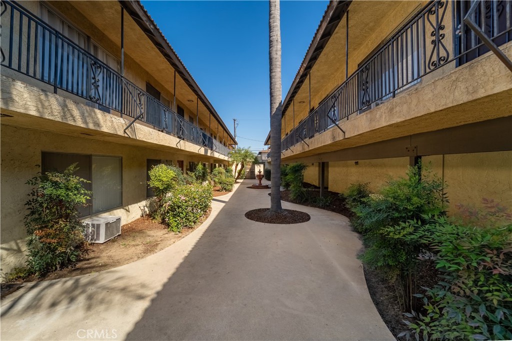 2221 E Lenita Lane