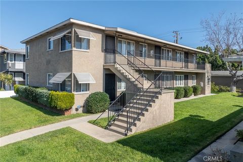 4336 N Lakewood Long Beach CA 90808