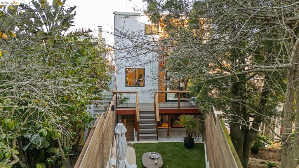 130 Grand View AVE