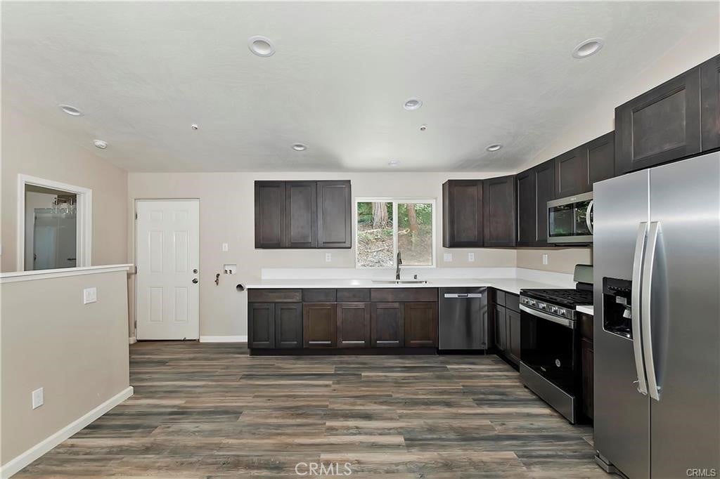 23511 Lake Dr
