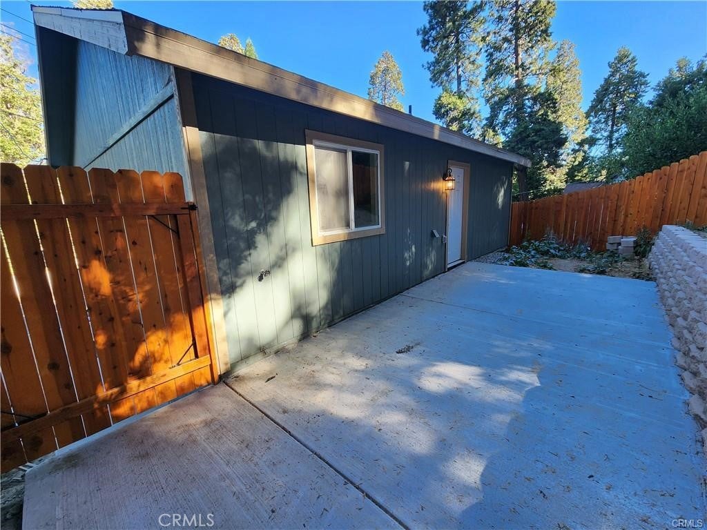 23511 Lake Dr