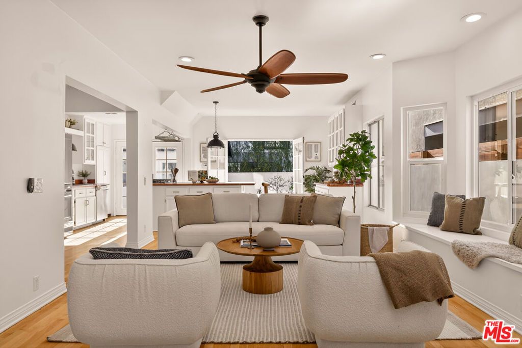 Photo of 3223 Thatcher Avenue, Marina Del Rey, CA 90292 (MLS # 26649905)