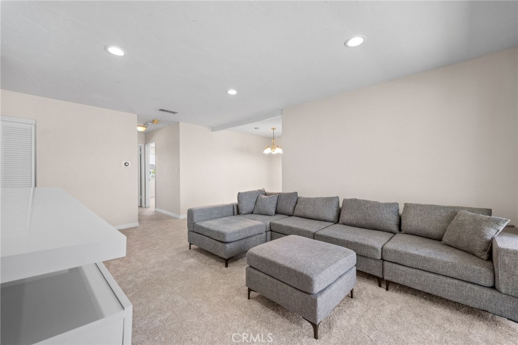 1250 s brookhurst 2080