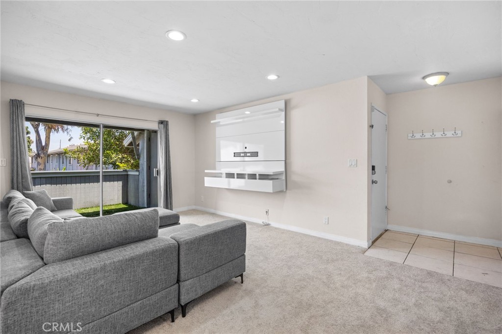 1250 s brookhurst 2080