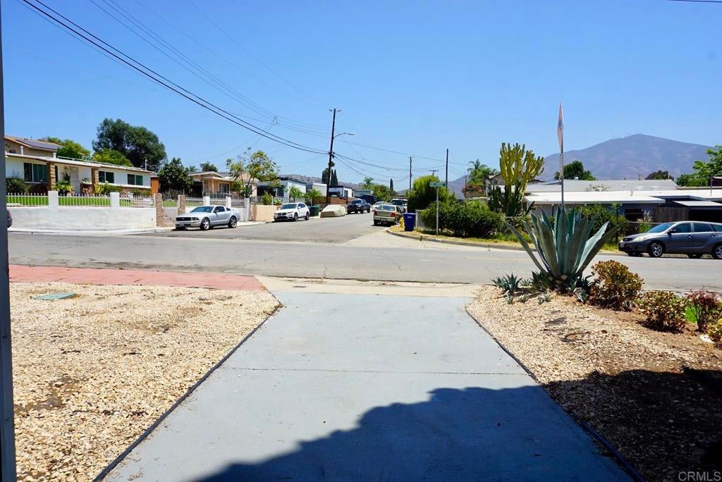 704 Galopago St.