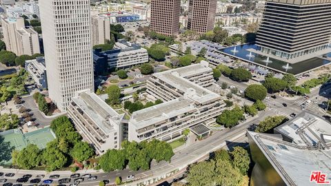 Photo of 121 S Hope Street #313, Los Angeles, CA 90012 (MLS # 25606797)