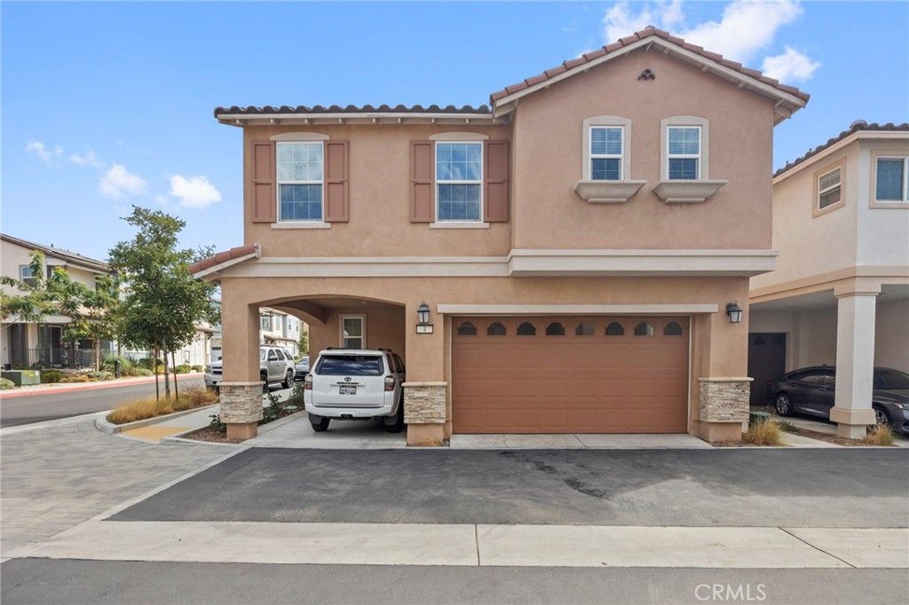 Photo of 15237 Horizon St #4, Fontana, CA 92336 (MLS # DW25225596)