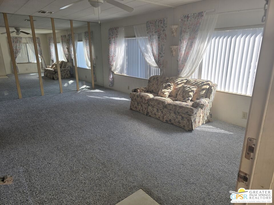 Date Palm Country Cl - Manufactured In Park