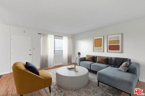 Photo of 2701 S Peck Avenue #4, San Pedro, CA 90731 (MLS # 25629655)