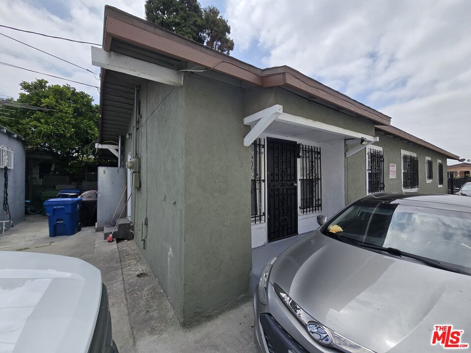 223 E 74th Street