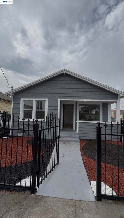 Photo of 1100 Pennsylvania Ave Ave, Richmond, CA 94801 (MLS # 41142642)