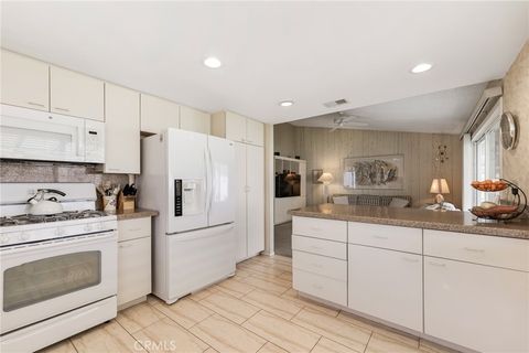 Tiny photo for 1440 Lexington Court, Camarillo, CA 93010 (MLS # SR26036955)