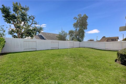 Tiny photo for 1440 Lexington Court, Camarillo, CA 93010 (MLS # SR26036955)