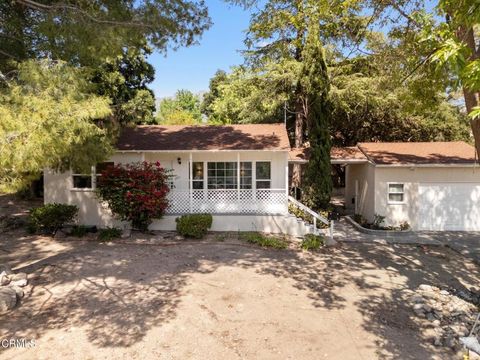 Photo of 3963 Altura Avenue, Glendale, CA 91214 (MLS # P1-26611)