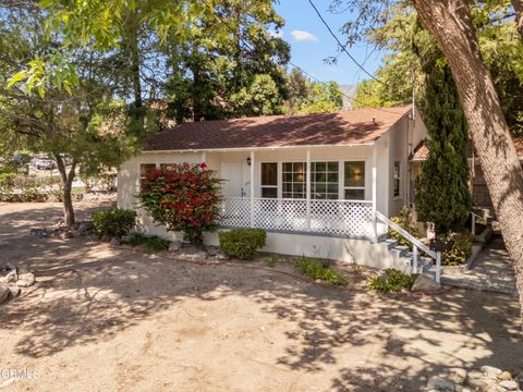 Photo of 3963 Altura Avenue, Glendale, CA 91214 (MLS # P1-26611)
